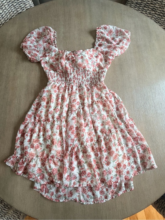 Altar'd State Dresses & Skirts - Altar’d state M Floral Puff-Sleeve Girls Dress in Cream and Rose